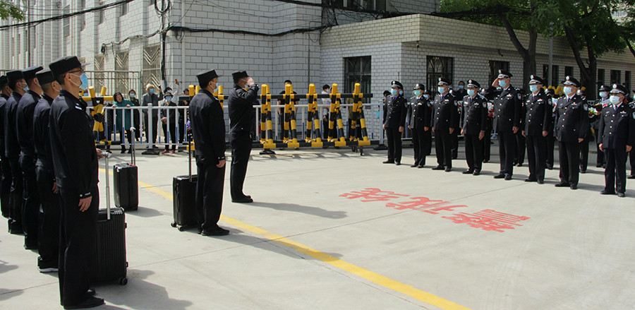 Y（大墙内外 2）凝心聚力抗疫情 忠诚履(10748756)-20211223215952_极光看图