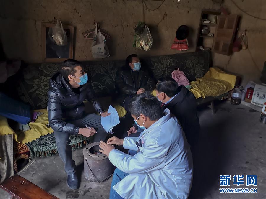 （习近平致敬的战“疫”英雄·基层干部篇·图文互动）（2）他们，坚守阵地勇担当