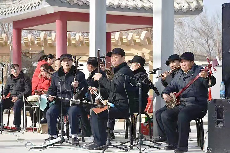 记“全国民主法治示范村”敦煌市郭家堡镇土.jpg