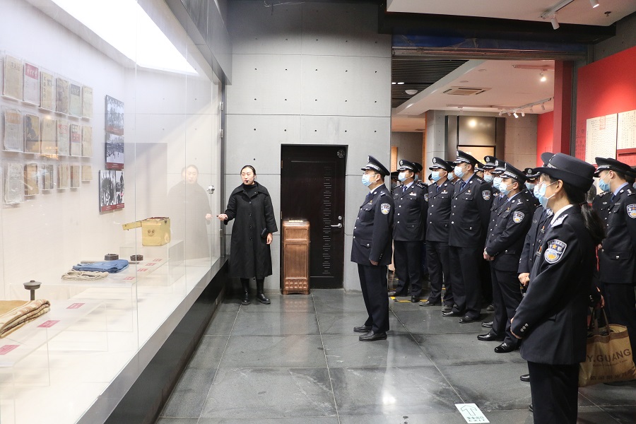 Y大墙内外  图片新闻(8766647)-20210415213742.jpg
