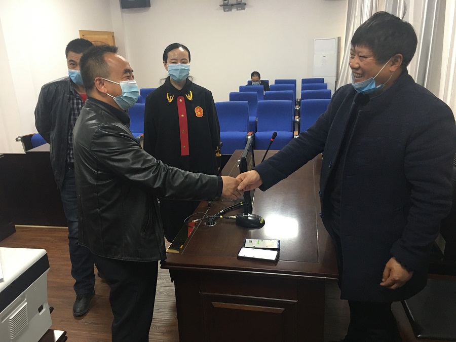 Y耐心调解化心结 当庭给付促和谐（配图）(8830956)-20210422210902.jpg