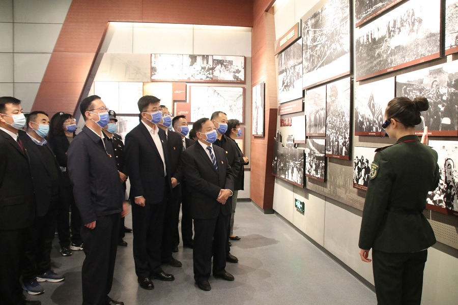 Y省司法厅党委开展党史学习教育现场学习(8856841)-20210426114131.jpg