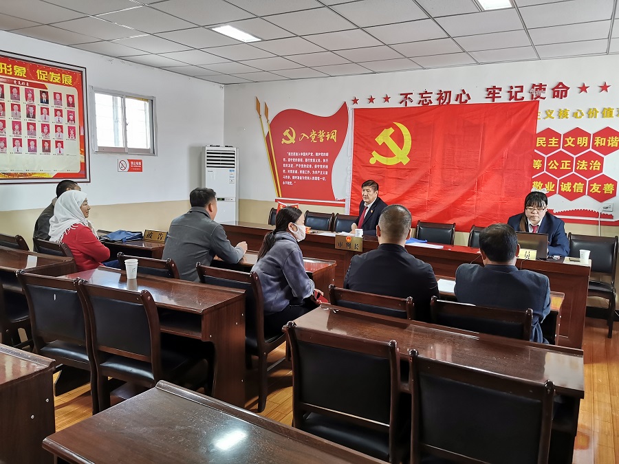 Y巡回审判到田间  倾心调解促生产配图(8856889)-20210426151638.jpg