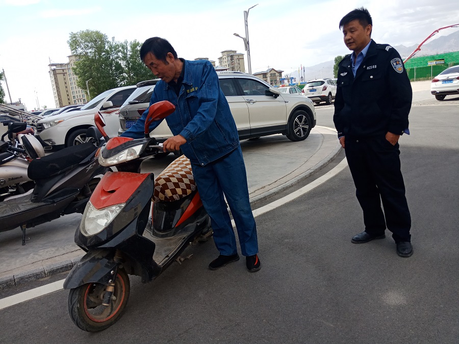 Y“小”服务赢群众“大”满意(9006423)-20210516195623.jpg