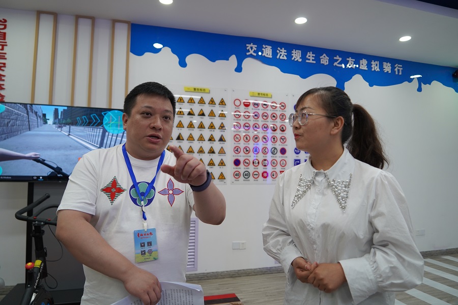 《“多彩”法治教育护航青少年成长——海东(9369248)-20210630104752.jpg