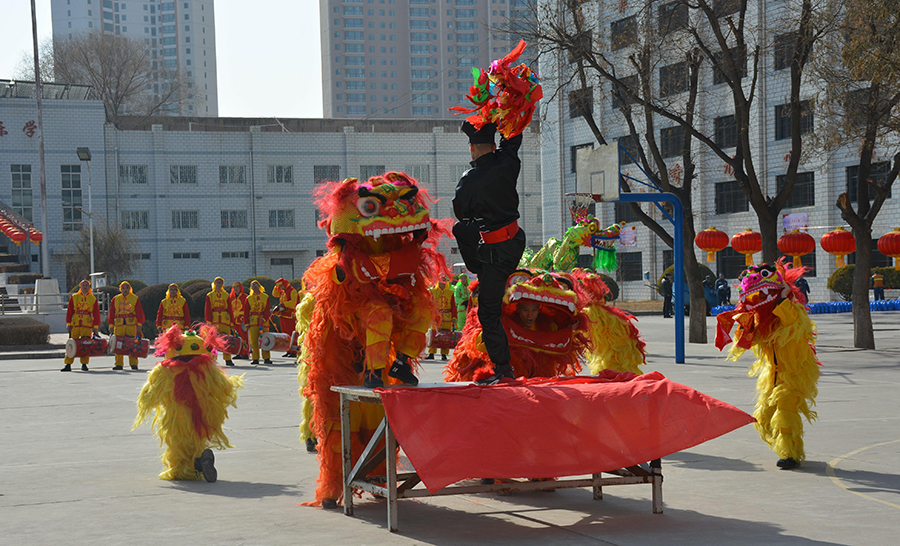 Y（大墙内外图一）大墙内的暖心年味(11182546)-20220221171919_极光看图