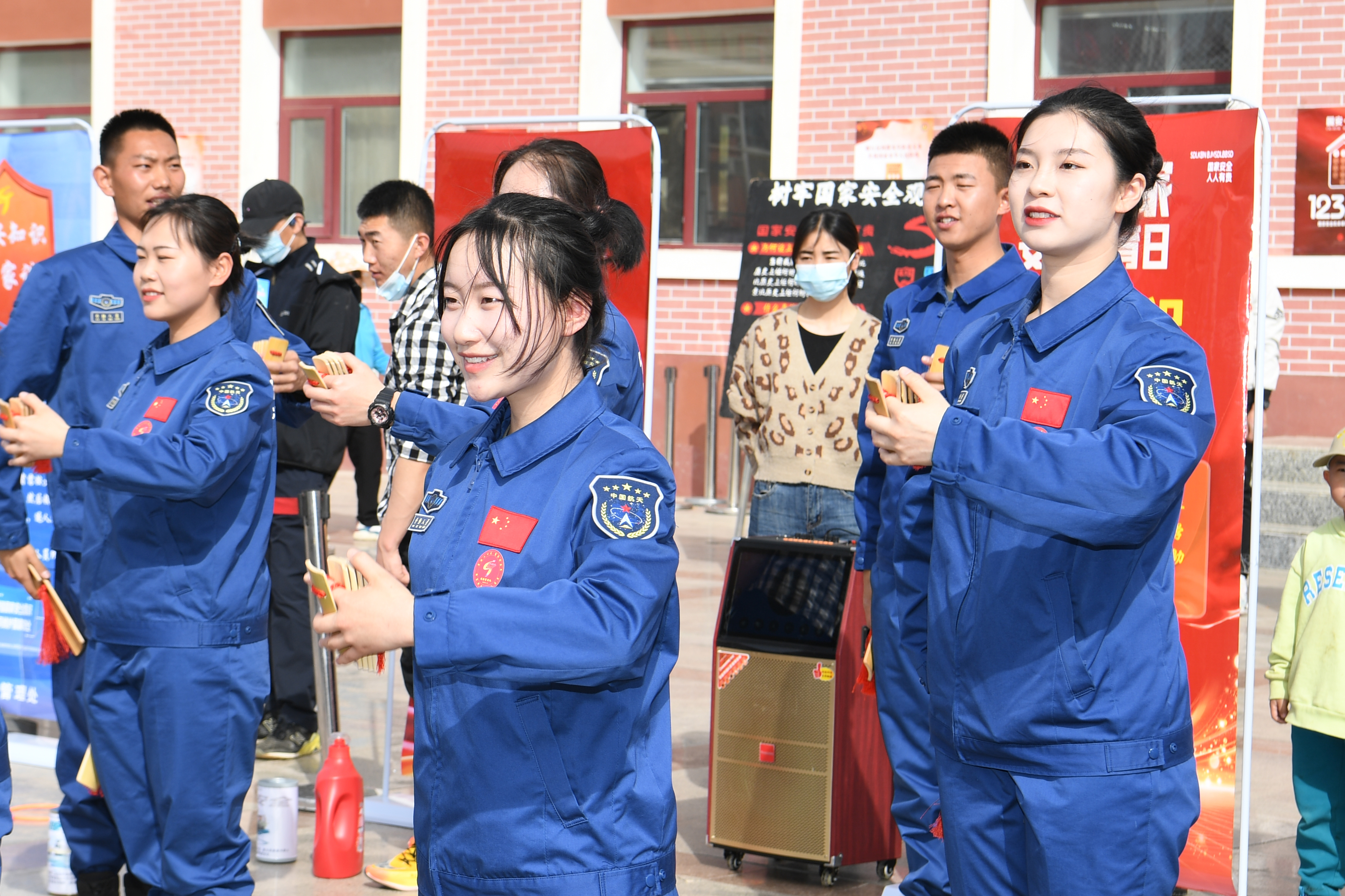 （AqEY配图，重点推荐）凝聚起维护国家(12435937)-20220415150310