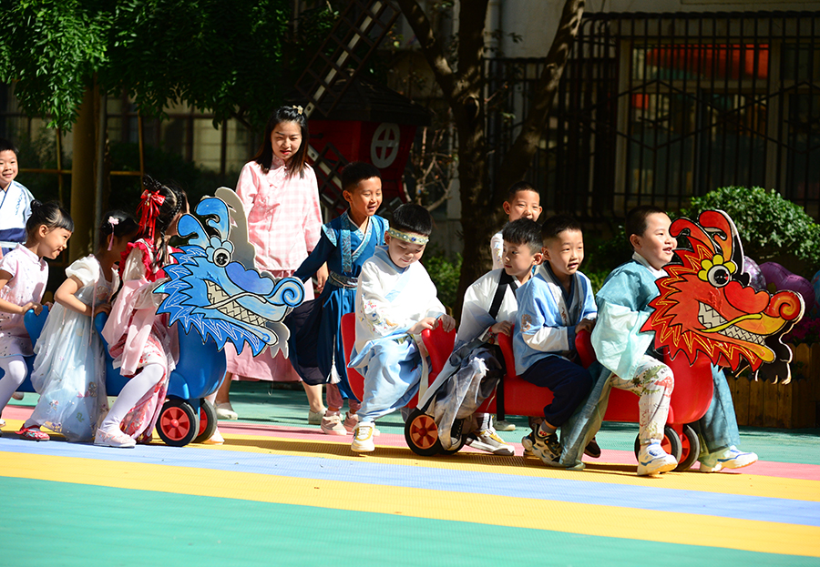 (wAQYE)图片新闻2：和政路幼儿园开(13836726)-20220602151327