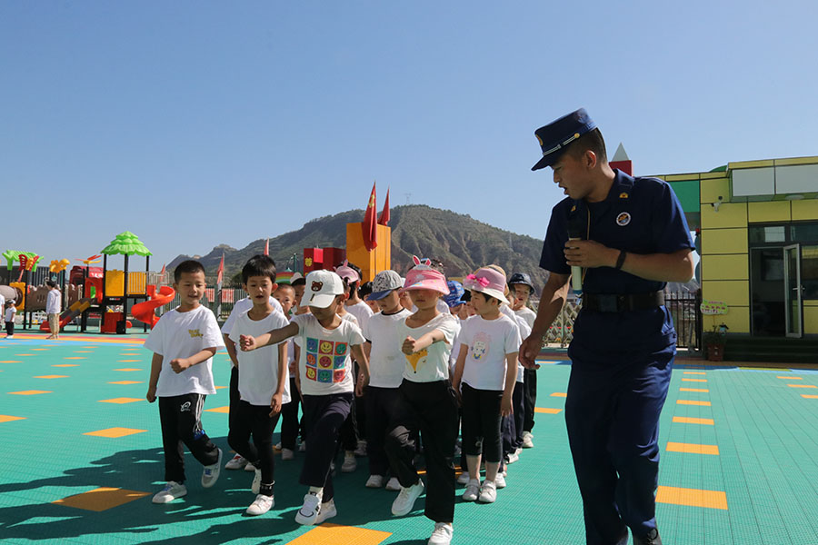 （wqEY）（配图2）陇西消防走进幼儿园(14665921)-20220703133117