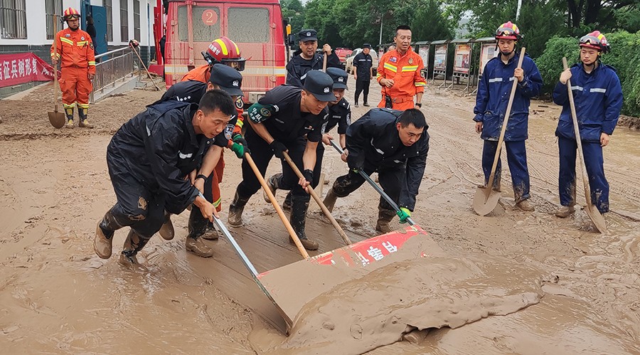 （WQYE  配图）坚决筑牢抵抗洪涝的“(15156677)-20220724214044