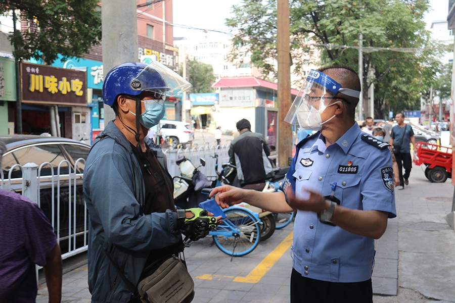 （AqEY）（文配图）七里河交警全面恢复(15472873)-20220812143132