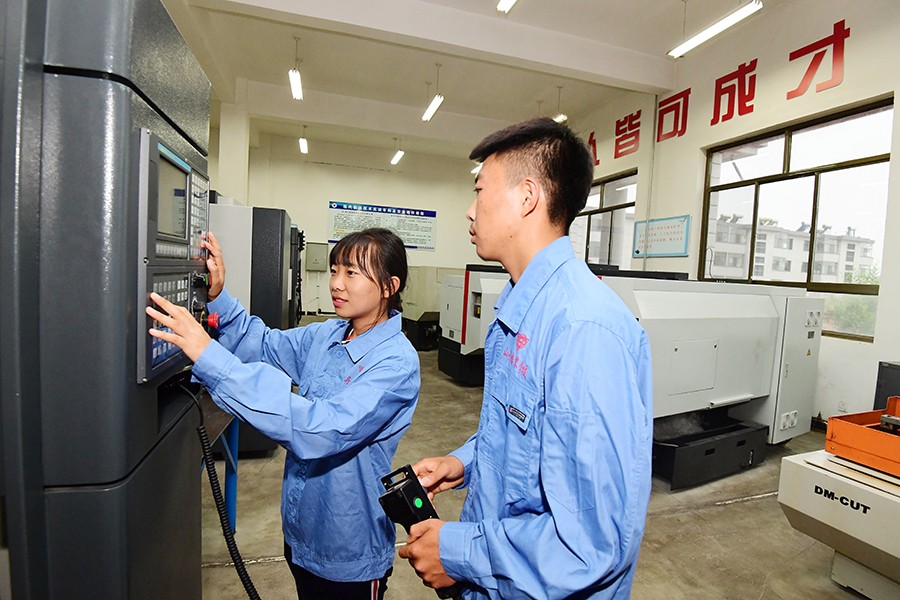 总书记视察甘肃一周年回访培黎学院(1)培(15554757)-20220816194410