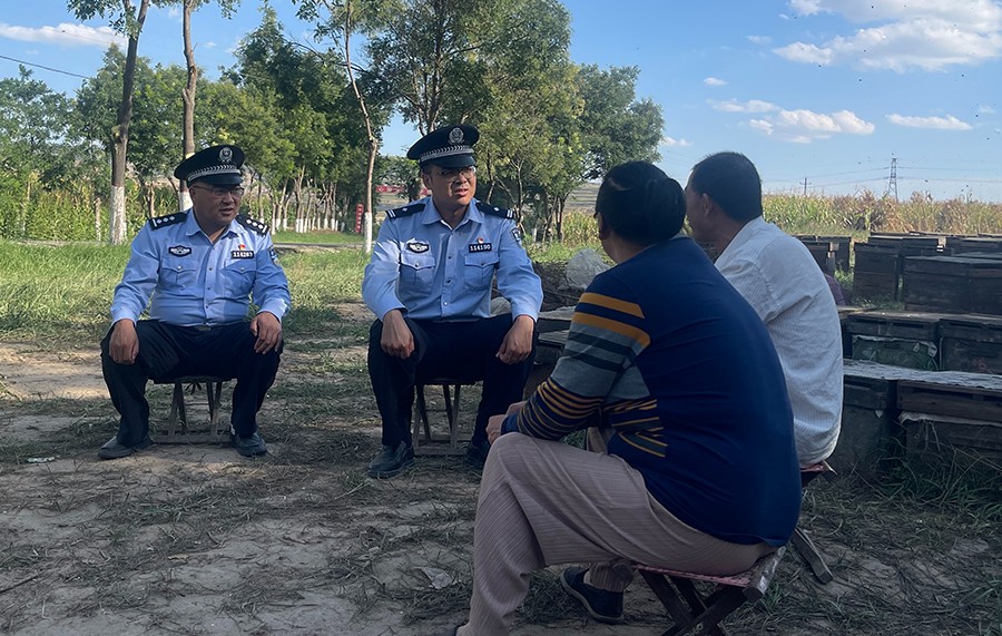 （wAQYE 图片新闻）陇西公安民警走访(16129152)-20220913143746