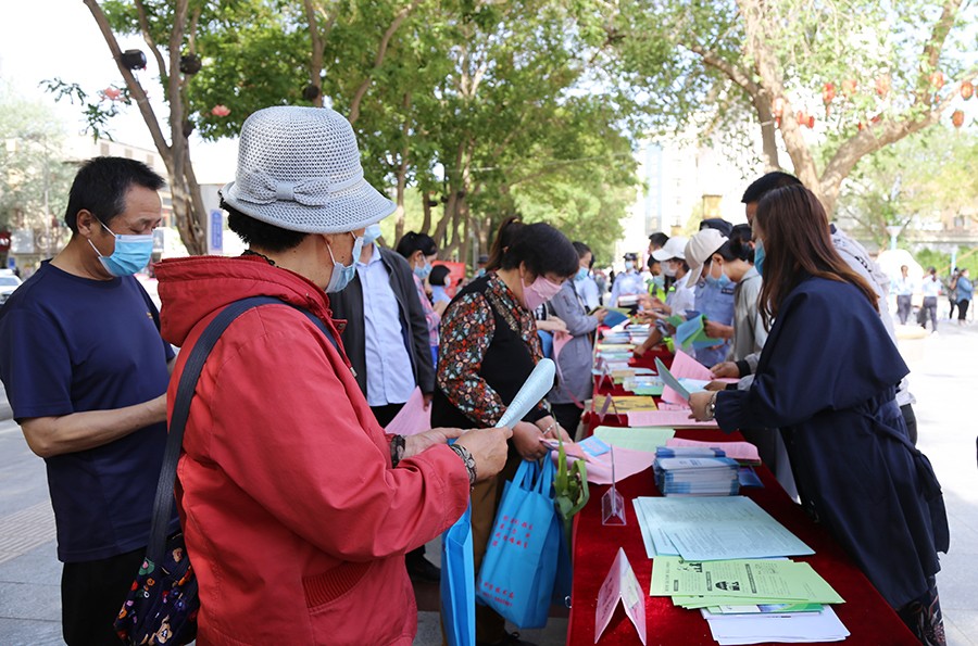 2022年5月20日，敦煌市在市政广场组(16330917)-20220920174548