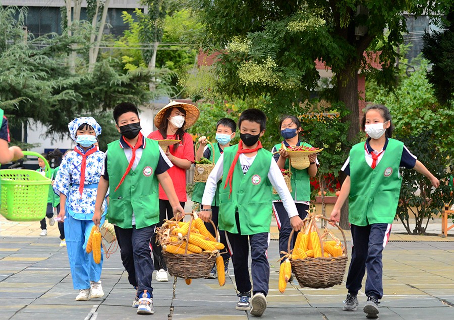 （QYE）图片新闻：兰州市中小学劳动教育(16460729)-20220925233601