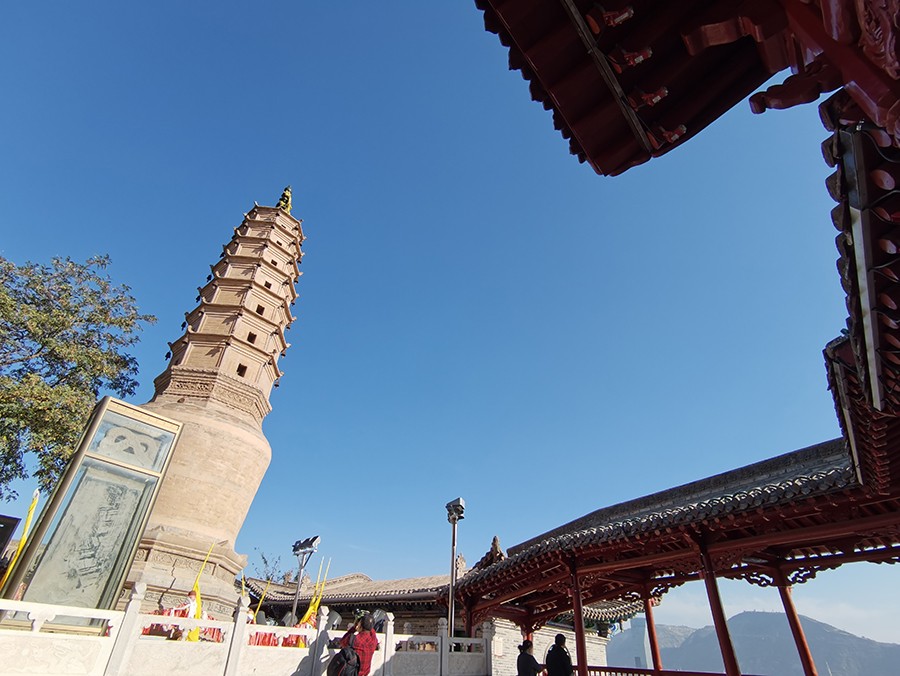（WAqEY）图片新闻3：兰州蓝(16811733)-20221012143955