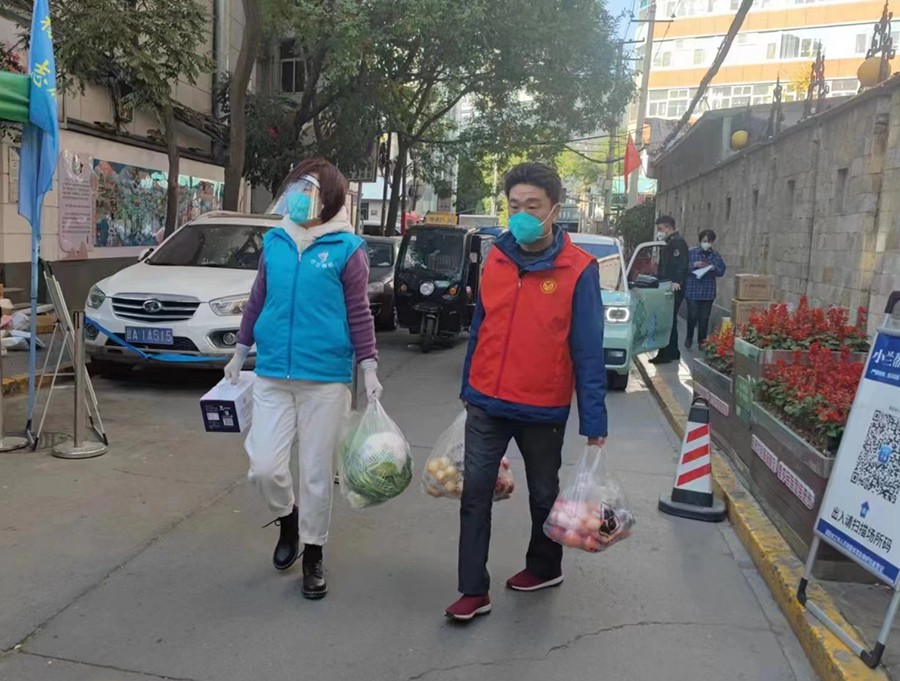 （WQYE，配图）“藏青蓝”变身“志愿红(17854753)-20221106211110