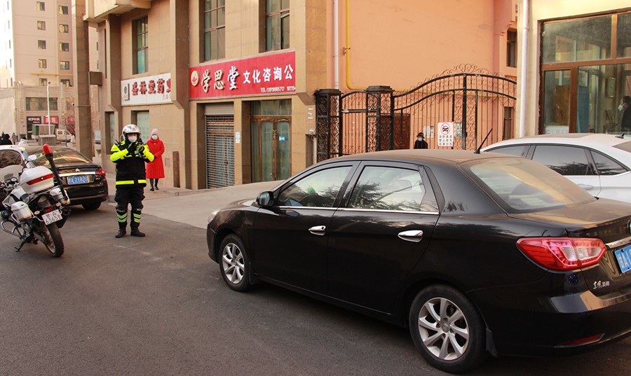 （wAQEY 文配图）红古交警强力整治机(18673355)-20221215150256