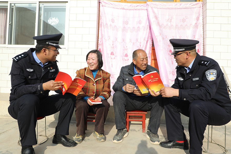 （wAQeY新闻图片）安定公安传递党的好(20429653)-20230228153248