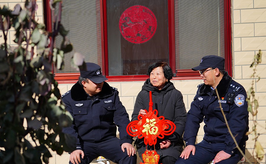 （QeYF,报纸刊发、配图、奖励）法治底(20454227)-20230301085534