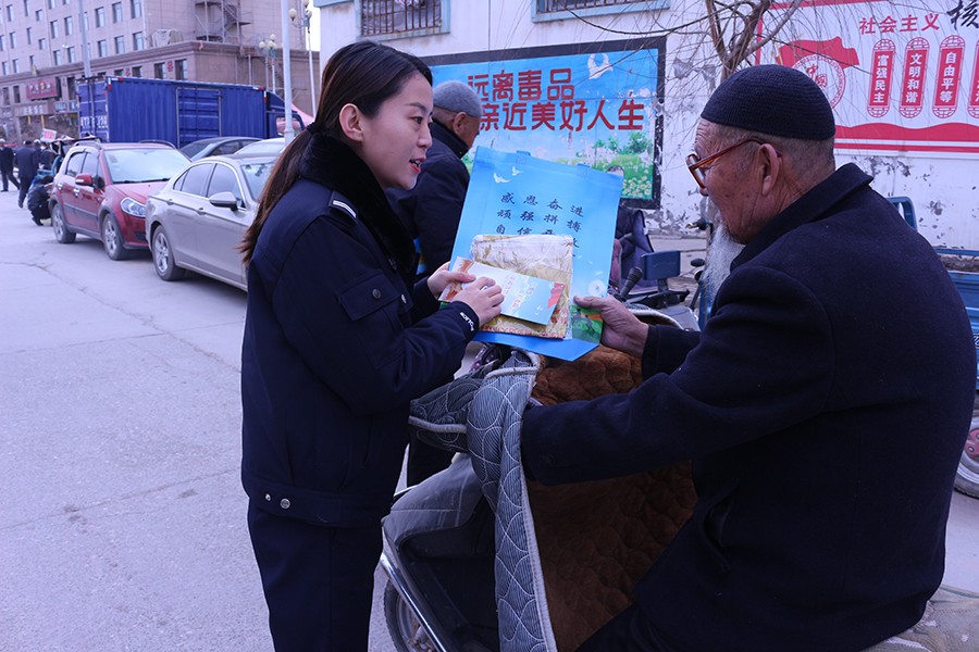 （WAQEY，图片新闻）东乡开展禁毒宣传(20494471)-20230302113824