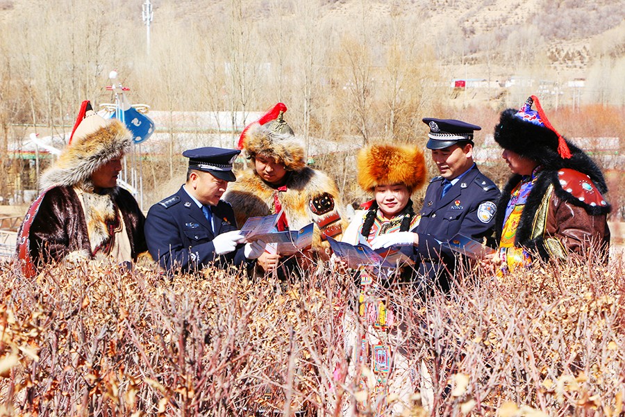 （wAQYE，图片新闻）肃南公安民警春季(20733442)-20230308160250