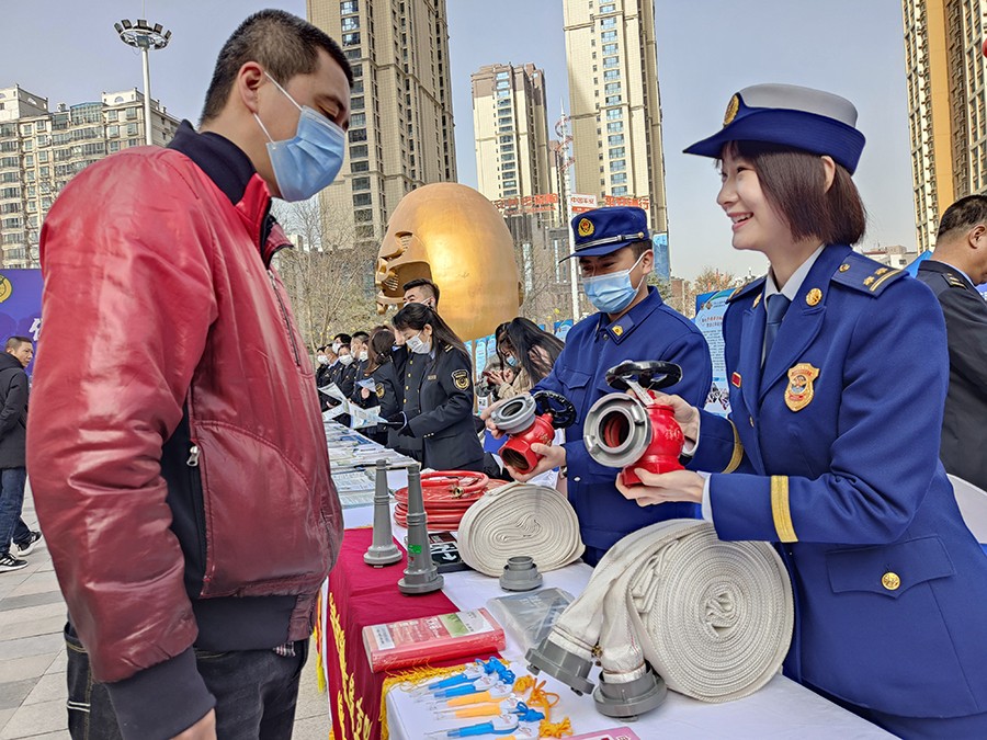 （wAQYE  图片新闻2）兰州举办消费(21125627)-20230316110636