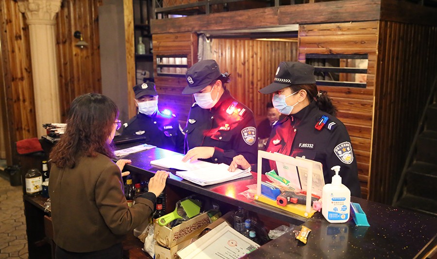 （QYE，配图，“经济发展  法治护航”(21297841)-20230323144409