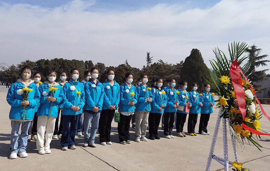 (WQYE 组图1)清明节前缅怀先烈(21559116)-20230403082155