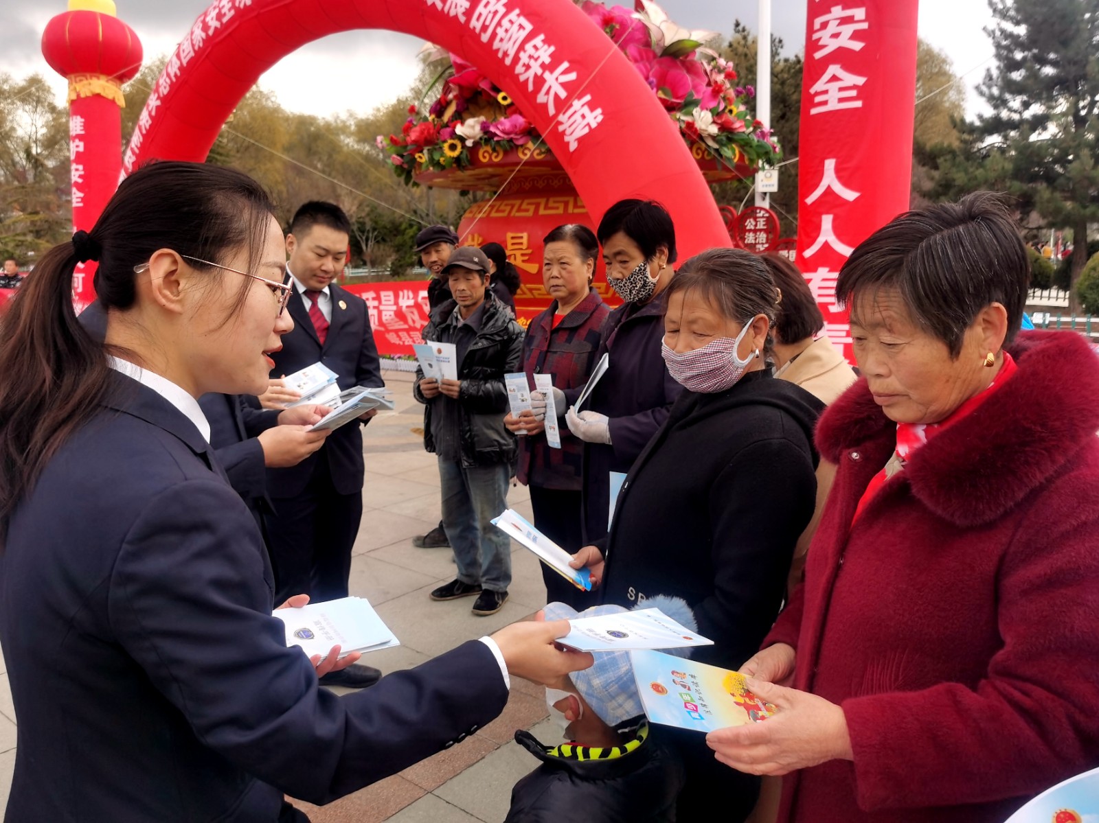 (WAYqE )图片新闻：岷县检察干警开(21874875)-20230417105924