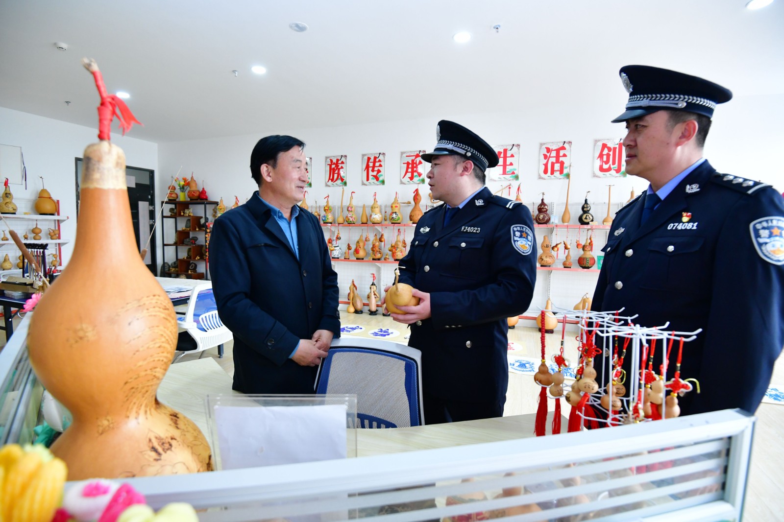 （AqEY图片新闻）知识产权宣传进非遗(21989944)-20230420153804