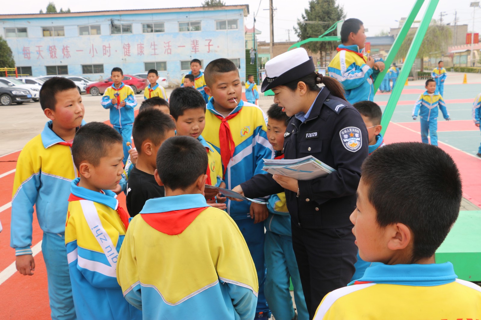 （AQYE，图片新闻）校警联合话安全(22107059)-20230426100609