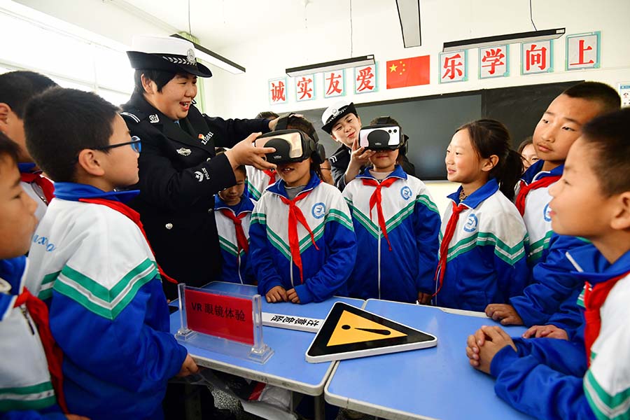 （qEY图片新闻）交通安全宣传进校园(22182738)-20230428150921