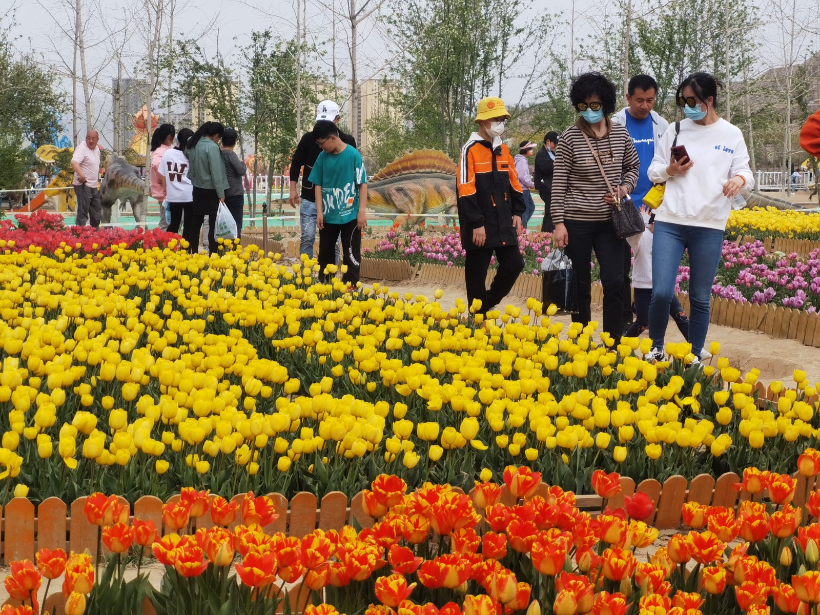 （wAQEY，图片新闻）五一期间榆中栖云(22214910)-20230504151833