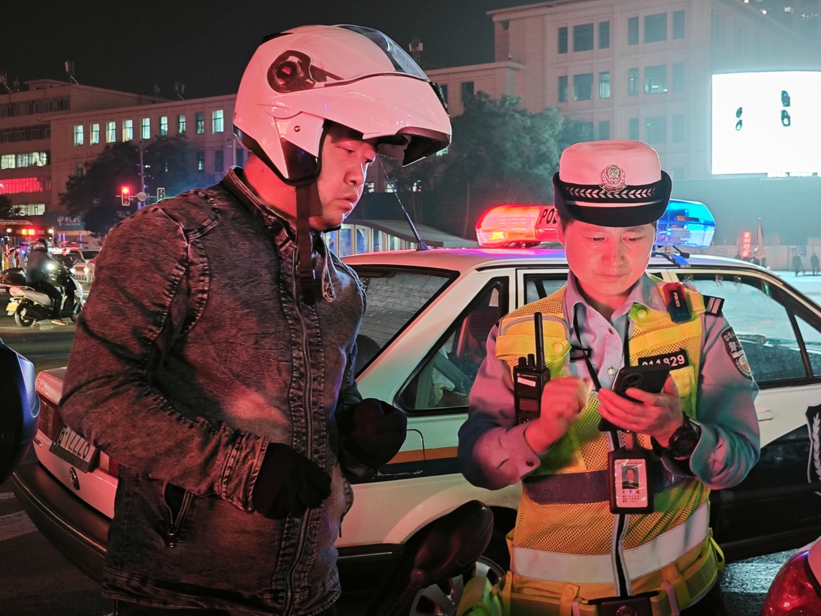 （AqEY，图片新闻）重拳打击摩托车炸街(22884982)-20230531115001