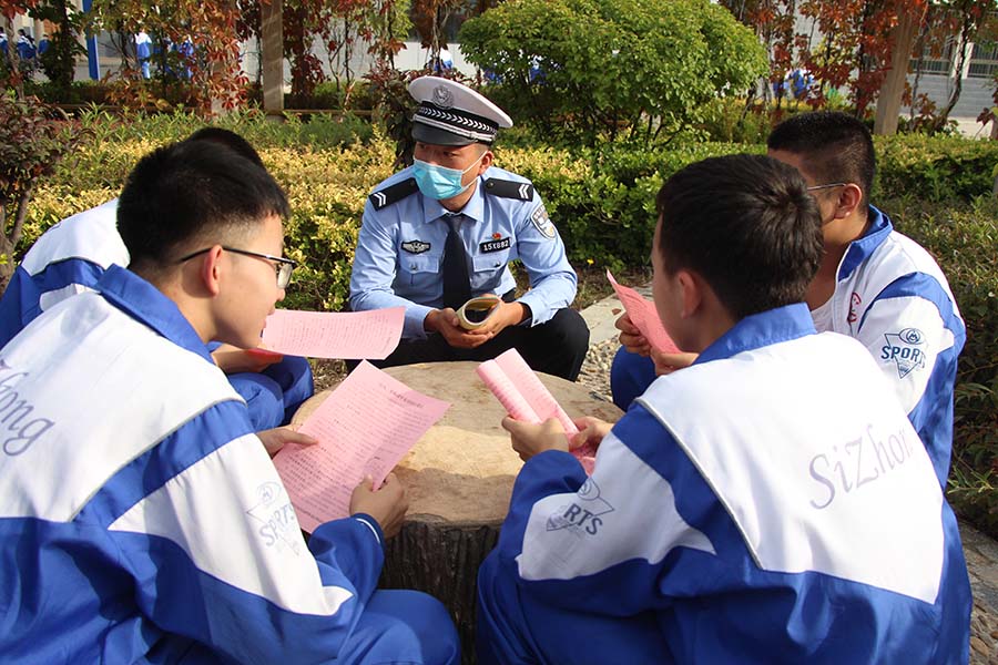 （AQEY，图片新闻）交通安全进校园(22950366)-20230601162437