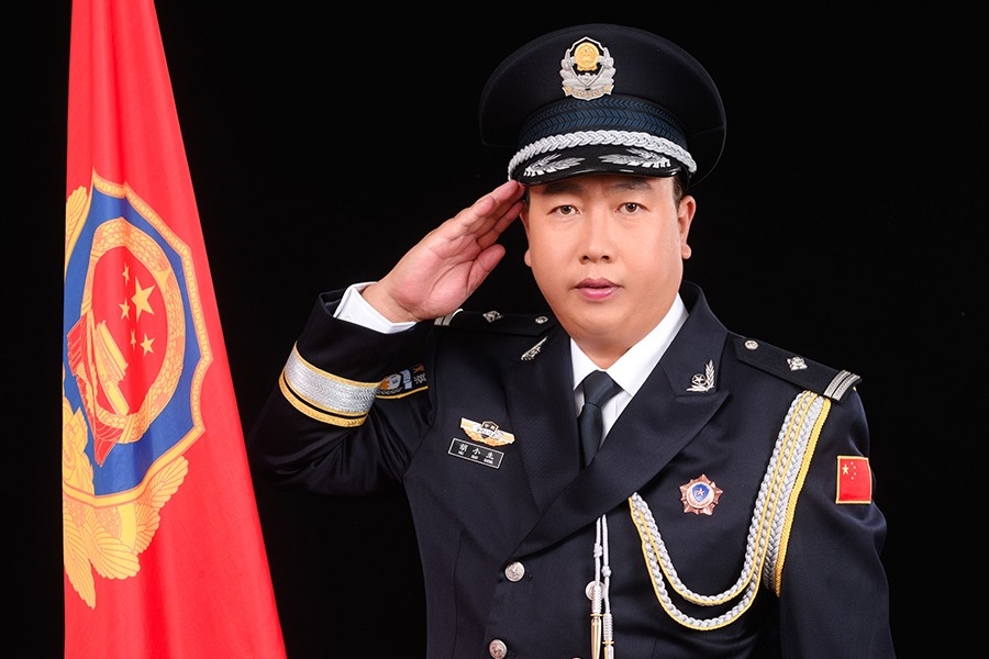 全国监狱先进个人胡小生：岗位就是责任 党员就是旗帜