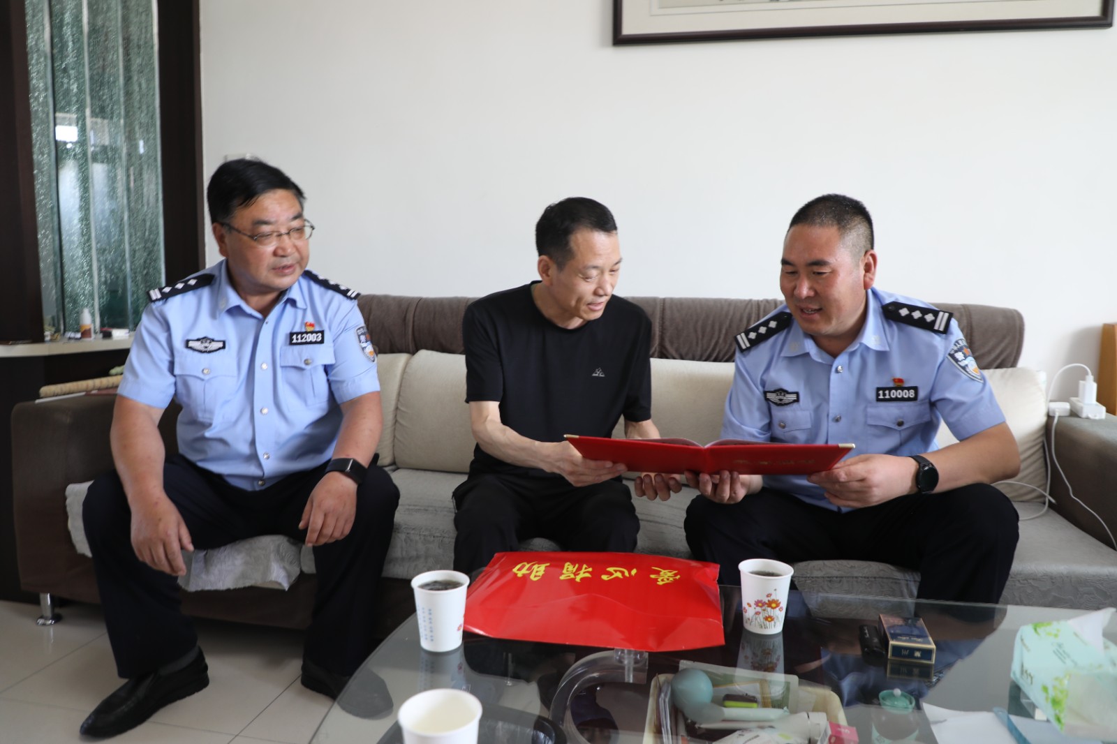 (AQEY)图片新闻：真情关爱暖人心(24413205)-20230804112403