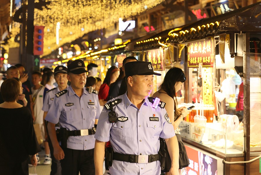 （WQYE配图3）做好“夜警务” 绘制“(24671373)-20230813162945