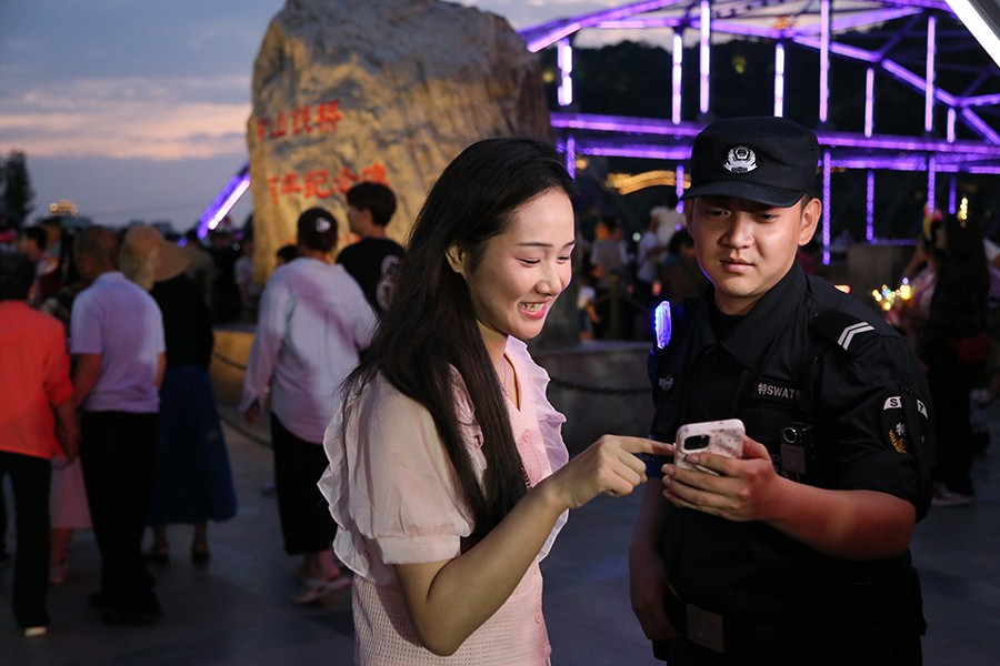 （WQYE配图4）做好“夜警务” 绘制“(24671376)-20230813162951