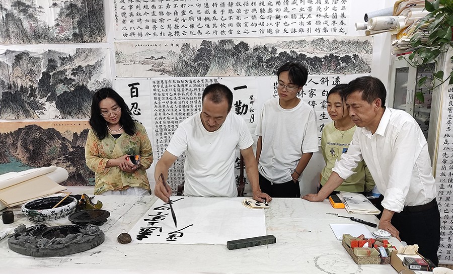 （WAqEＹ配图）通渭：书画艺术助推文旅(25065152)-20230826214804