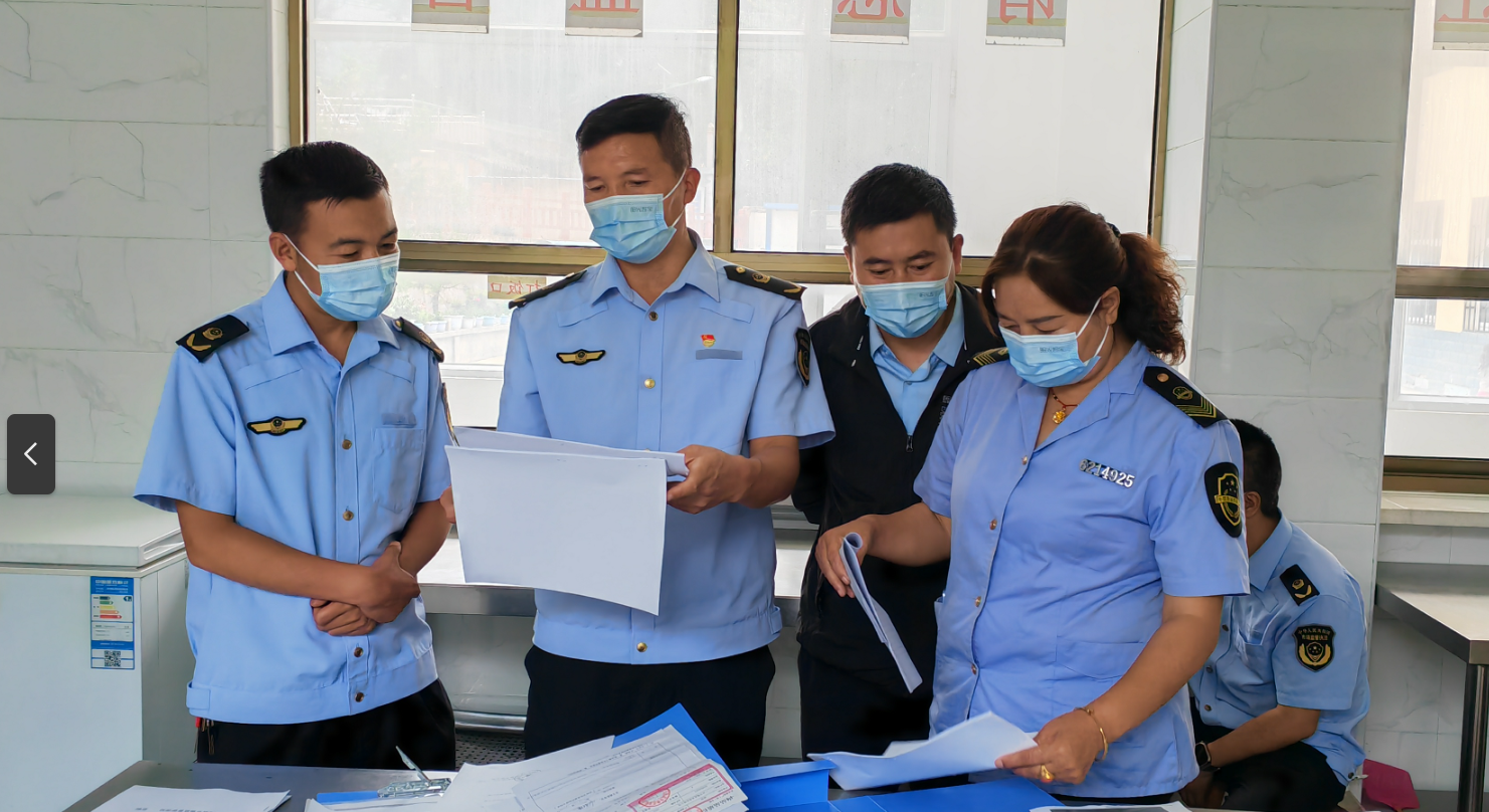 切实保障师生舌尖上的安全