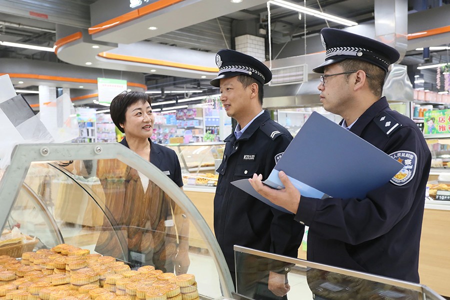 AQEY 配图3）我省公安开展夏夜治安巡(25566348)-20230913112629