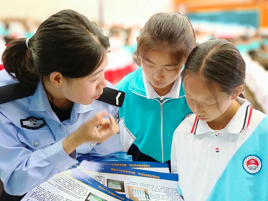 （WAQEY，图片新闻）禁毒宣传进校园 (25596102)-20230913160149