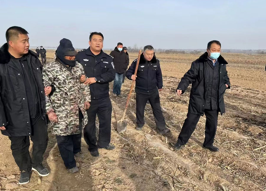 （AQEY 配图2）铮铮铁骨书写“警”色(25625364)-20230914120005