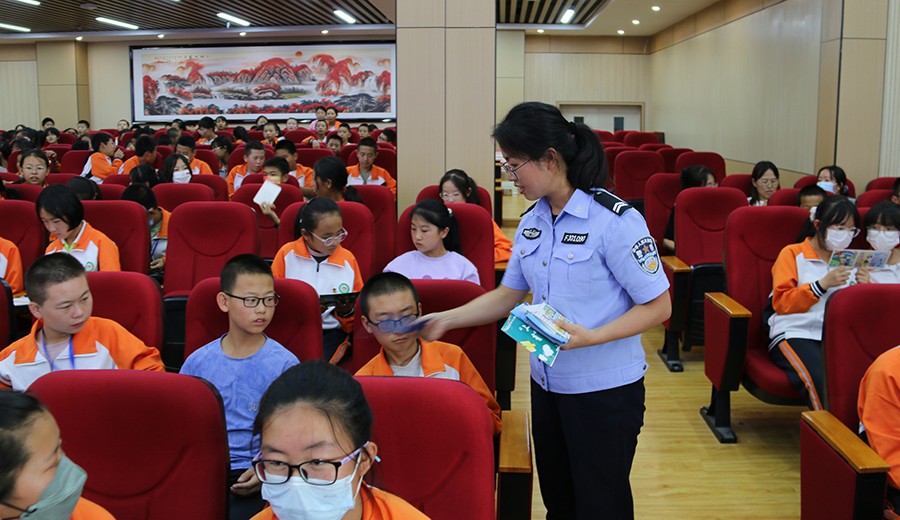 （QYE  图片新闻）禁毒宣传进校园(25688702)-20230917213225