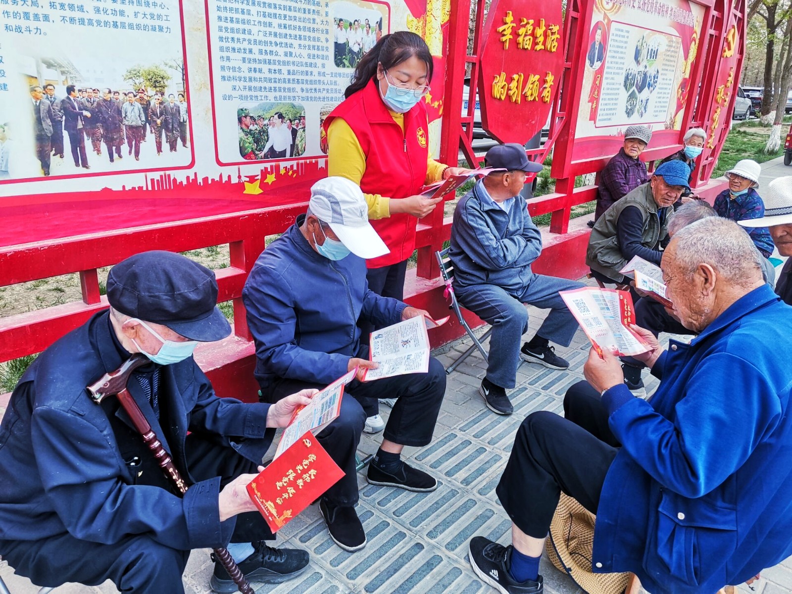 （QEY，配图）黄草营村：民主法治细润乡(25689648)-20230918221207