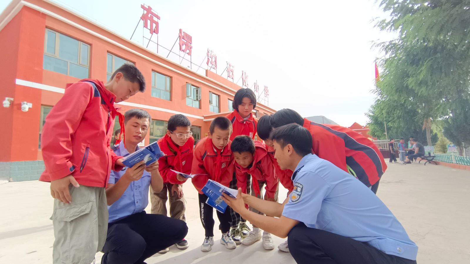 （AQEY 图片新闻）普法宣传进校园(25702679)-20230919161310