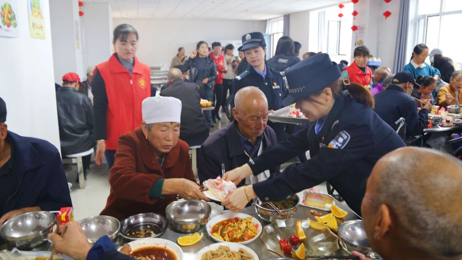 （AQEY配图）情暖中秋庆国庆 敬老爱老(26160637)-20231009152504