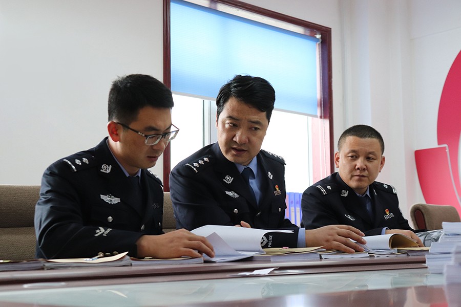 （WAqEY，每周一星·政法楷模，配图2(26760858)-20231026173522